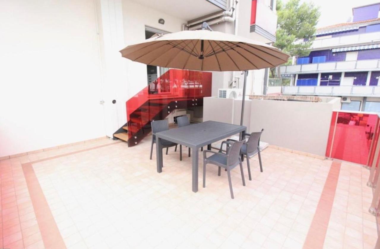 Artesi - Carraro Immobiliare Jesolo - Family Apartments Екстер'єр фото